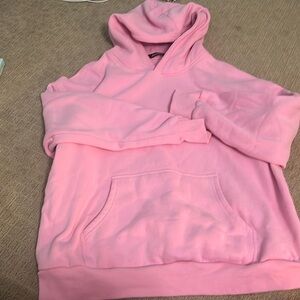 oversized fit pink hoodie!